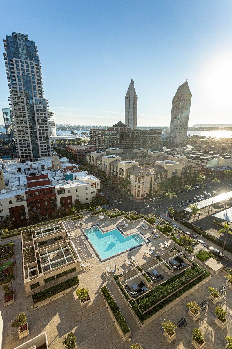 Building Photo - 700 Front St