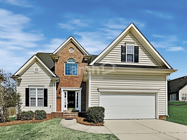 Building Photo - 2425 Coneflower Dr