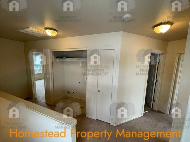 Building Photo - 232