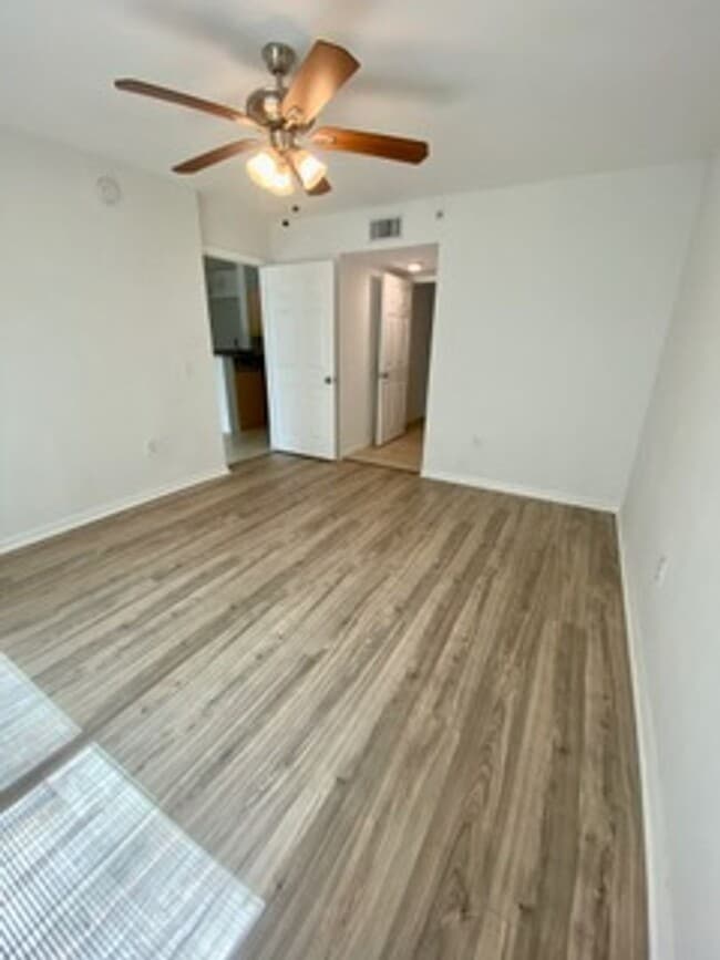 Building Photo - Boynton Beach Condominium