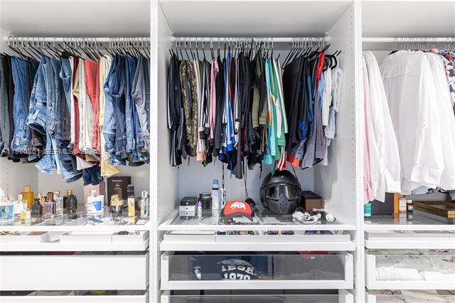 Building Photo - 63 SW 31st Rd