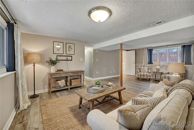 Building Photo - 36 Altair Dr