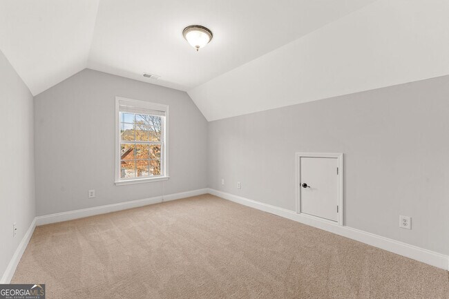 Building Photo - 3329 Rosecliff Trace NE