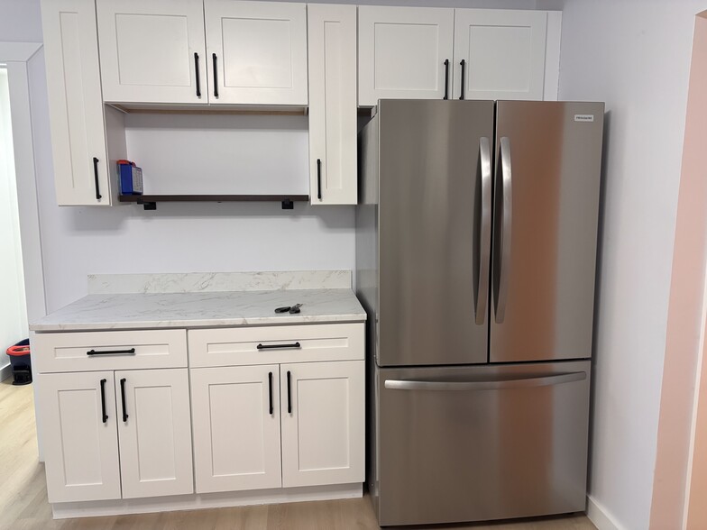 Building Photo - 114 Summit Ave