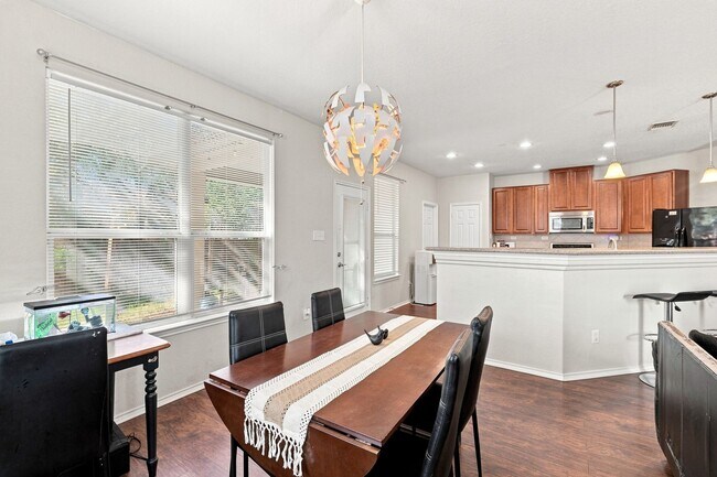 Building Photo - 4426 Semora Oak