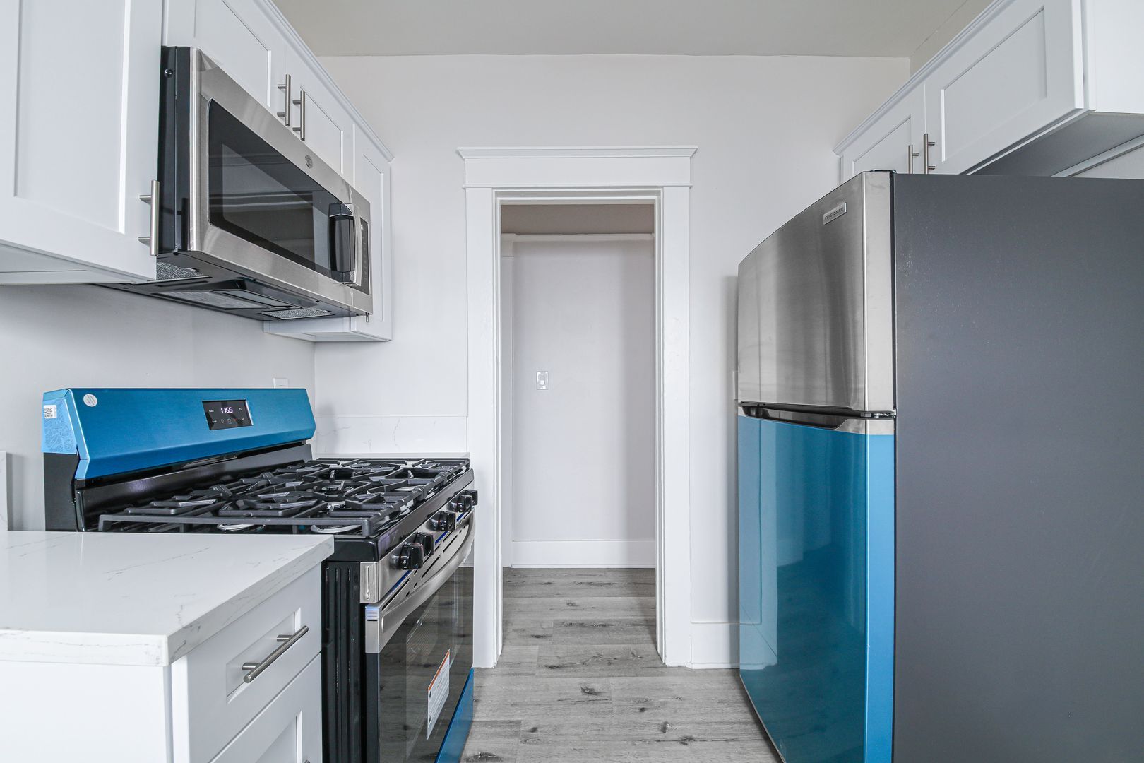 Building Photo - 736 Olive Ave