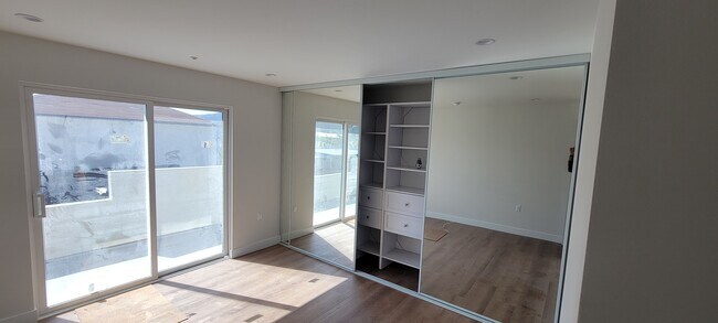 Building Photo - 2515 Foothill Blvd