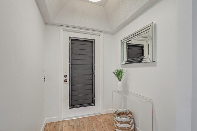 Building Photo - 632 Brackenwood Cove