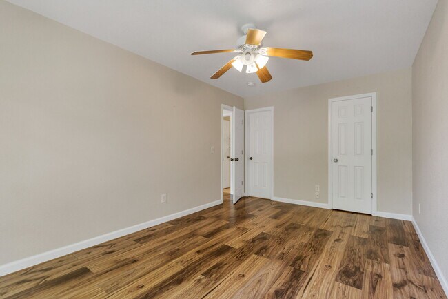 Building Photo - 20612 E Batavia Dr