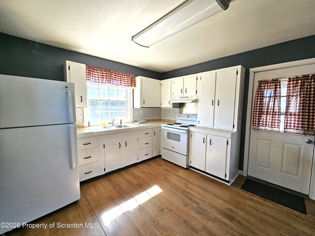 Building Photo - 806 Washington St