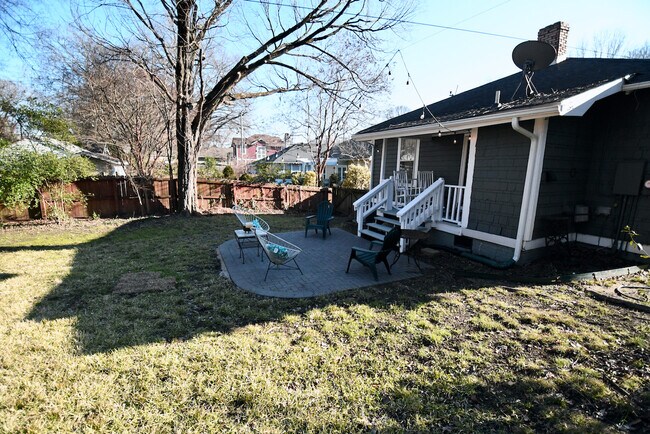 Building Photo - 408 W Park Ave