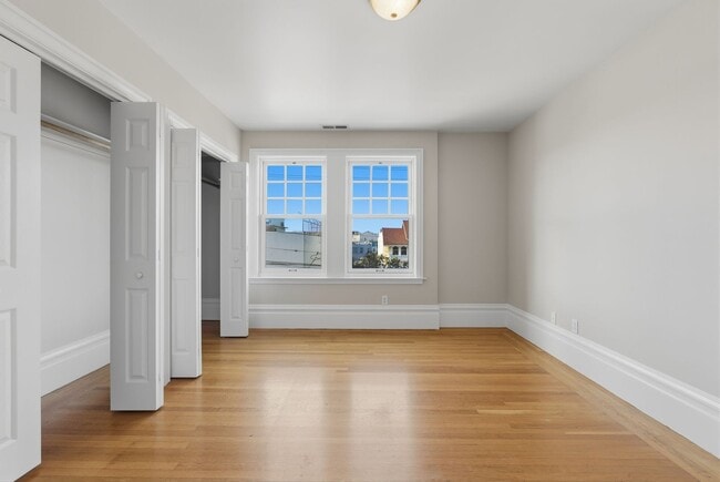 Building Photo - San Francisco Charm with Modern Upgrades