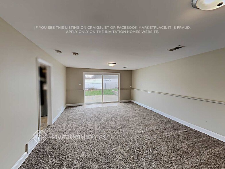 Building Photo - 240 Hale St