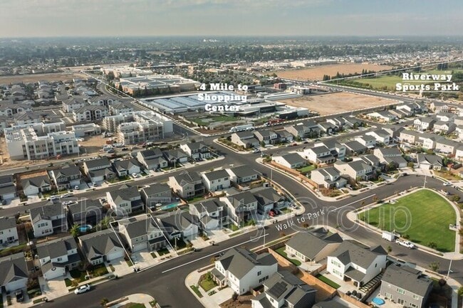 Building Photo - 145 E Taylor Ave