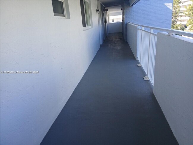 Building Photo - 3600 NE 170th St