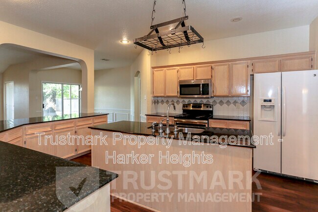 Building Photo - 2115 Wickiup Trail