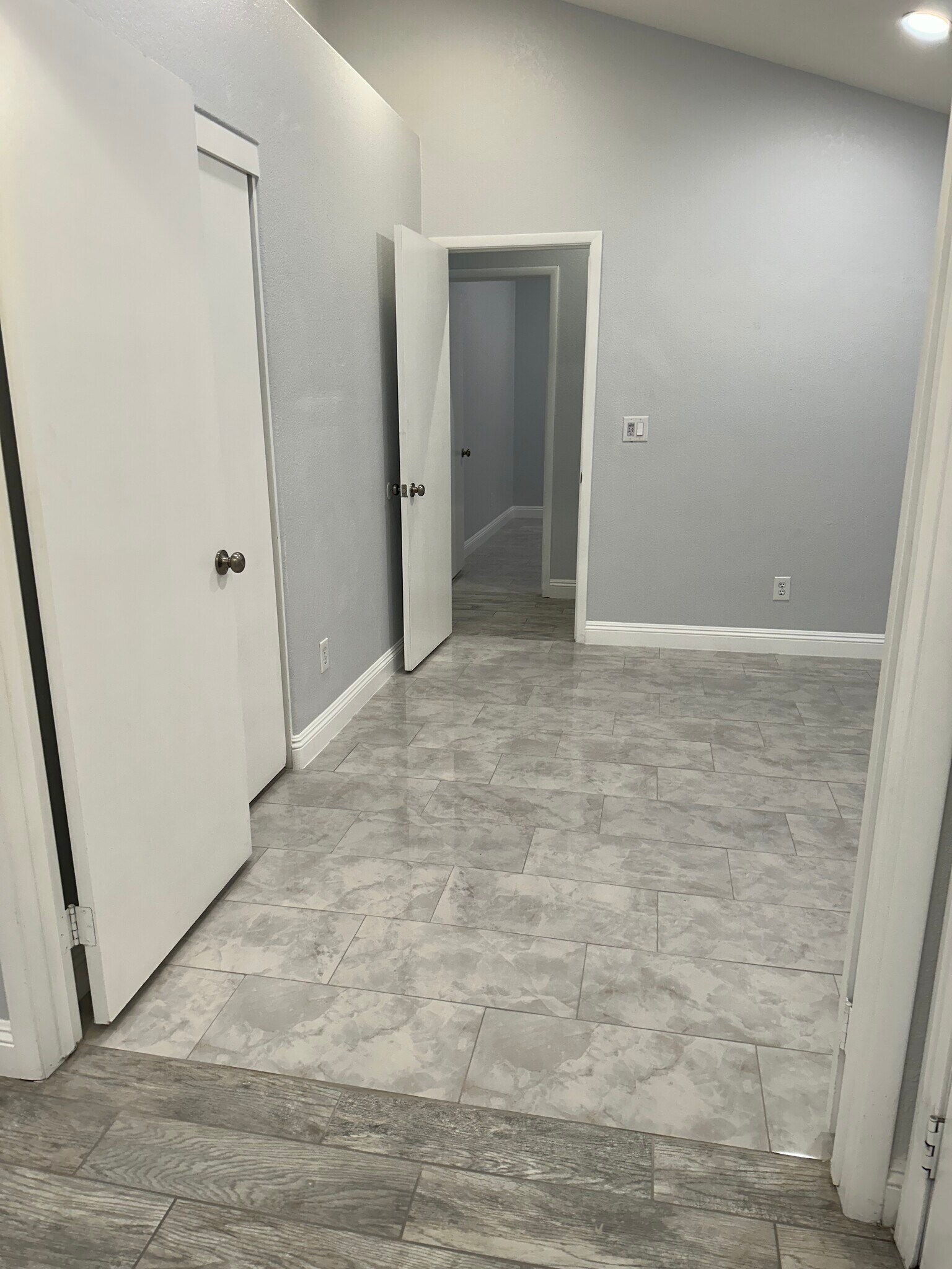 Building Photo - 3552 Kahala Bay Ln