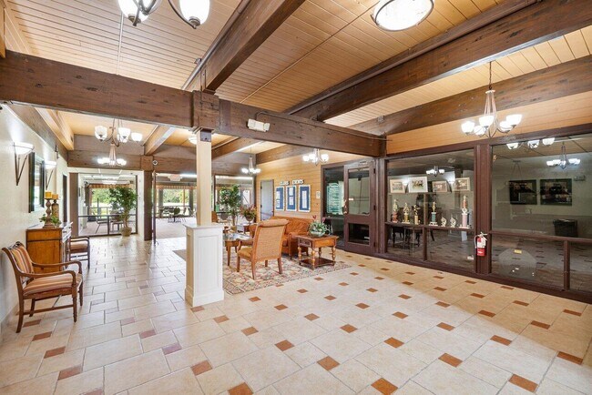Building Photo - 5850 Sugar Palm Ct