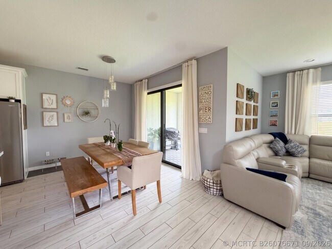 Building Photo - 8798 Antarus Dr