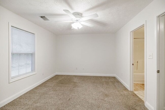 Building Photo - 105 Westchester Dr