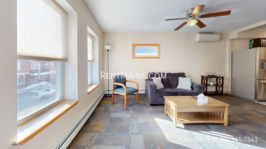 Building Photo - 8 Elizabeth Ave