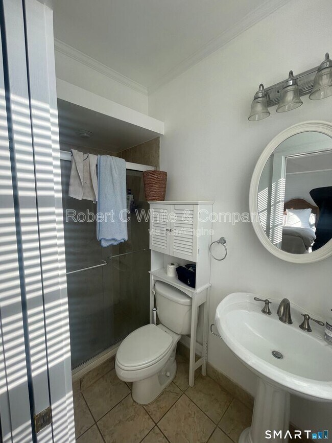 Building Photo - 345 Greenwich Ave