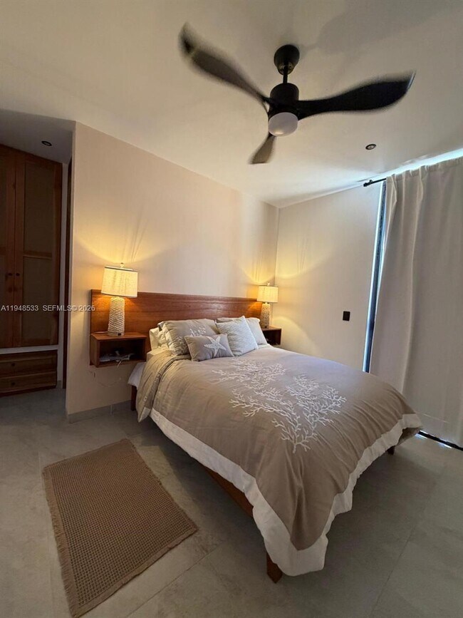 Building Photo - 121 Calle 23, entre 28 y 30, Centro