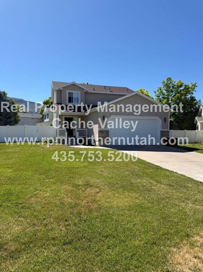 Building Photo - Immaculate 3 bedroom home in North Logan! Available in August