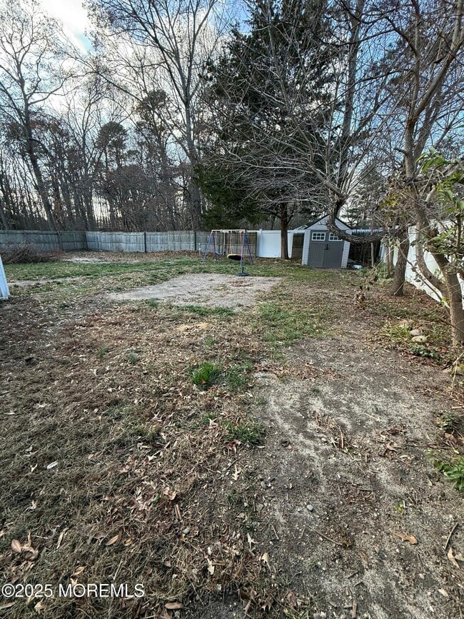 Building Photo - 324 Shady Brook Ln