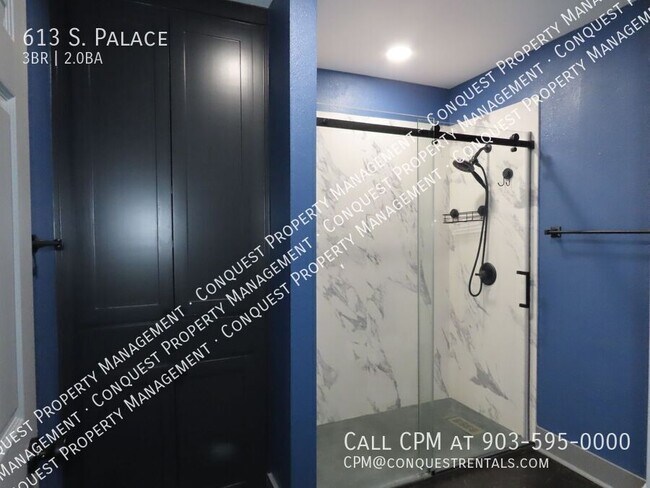 Building Photo - 613 S. Palace-