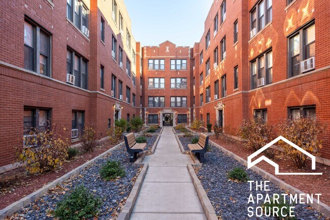 Building Photo - 3941 N Janssen Ave