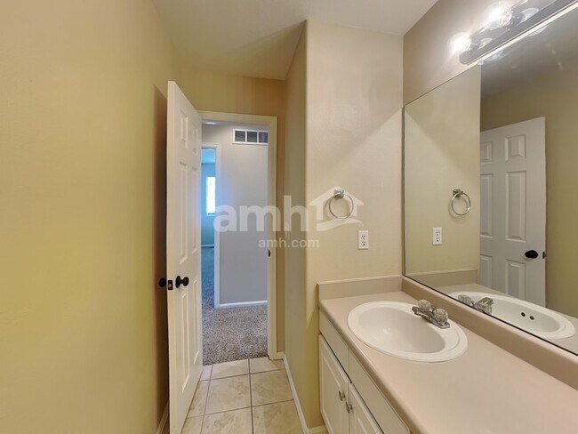 Building Photo - 16916 Molina Pl