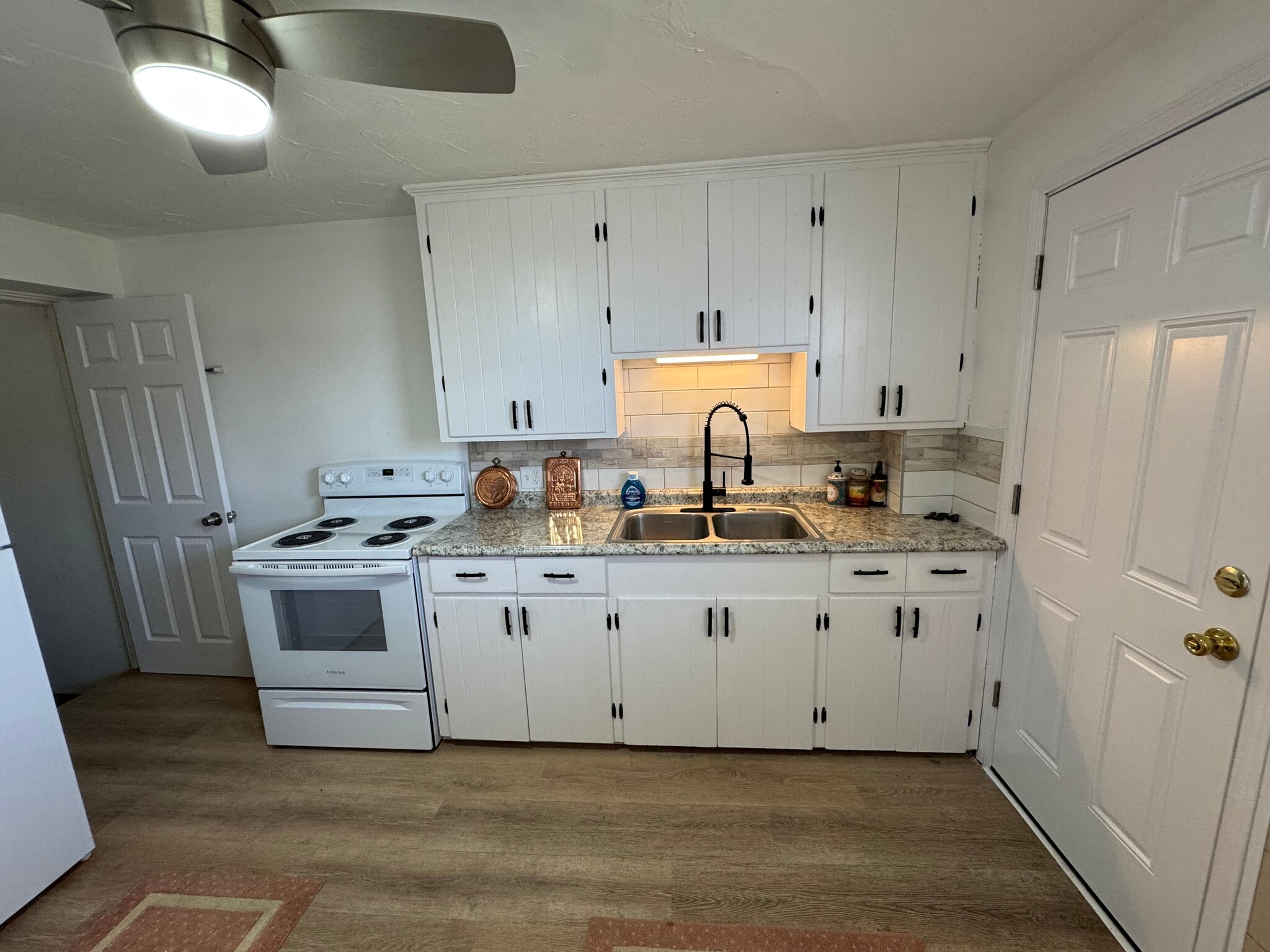 Building Photo - 124 Spangler Rd NE