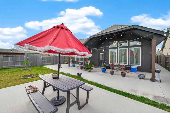 Building Photo - 21327 Bering Reach Dr