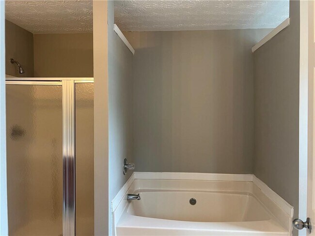 Building Photo - 58 Providence Run Ct SE