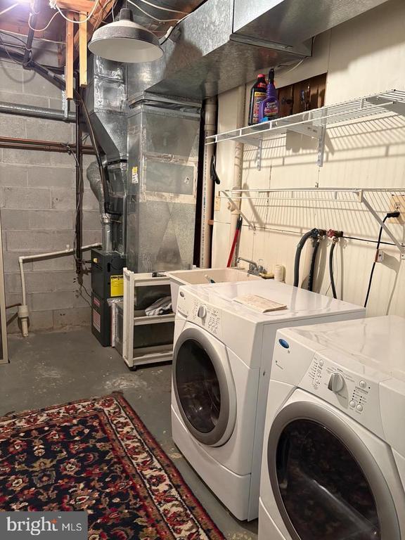 Building Photo - 178 English Run Cir