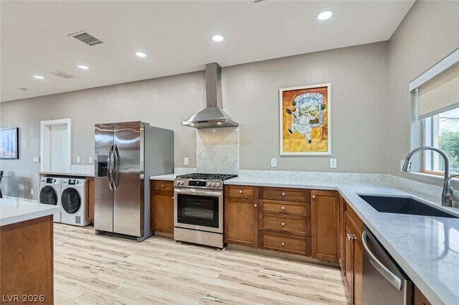 Building Photo - 7074 Pinebrook Ct