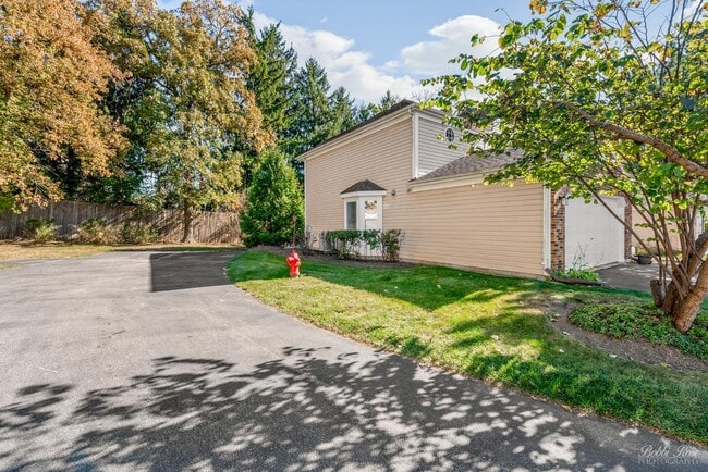 Building Photo - 800 E Saratoga Cir