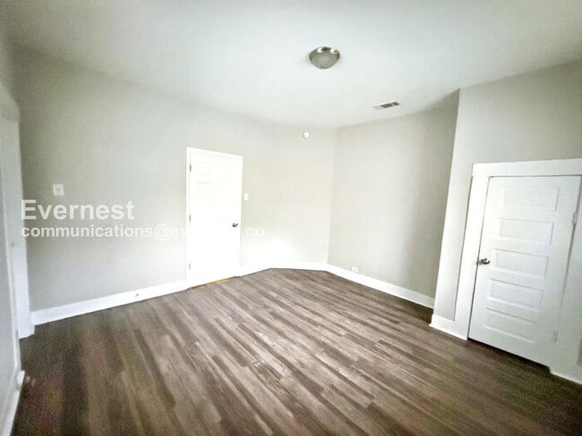 Building Photo - 115 Front St