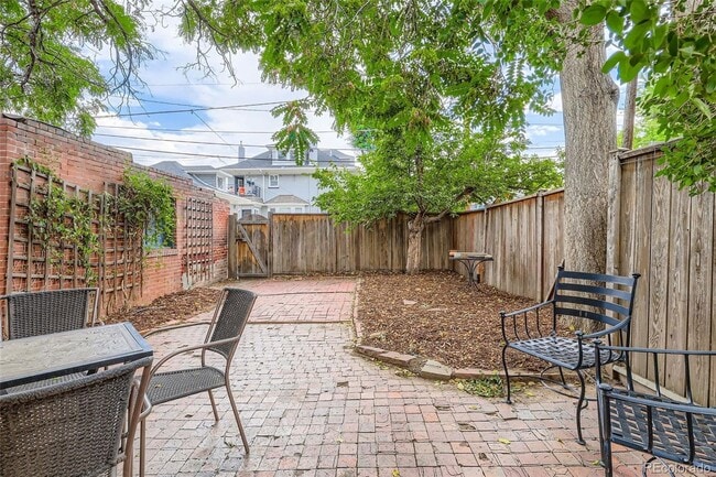 Building Photo - Charming and Historic 3 bedroom home