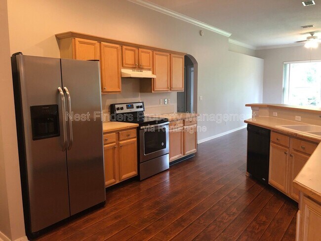 Building Photo - 12857 Chets Creek Dr N