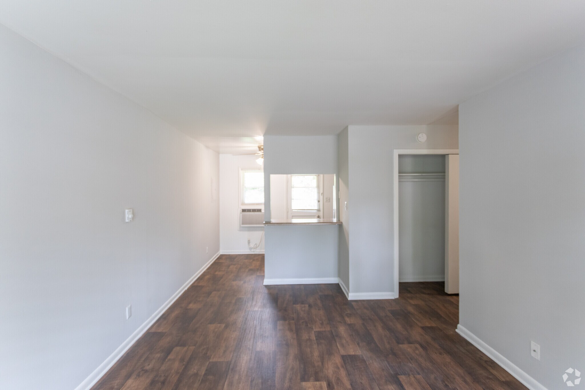 Poplar Village 1414 Poplar Ave Murfreesboro TN 37129 Apartment Finder