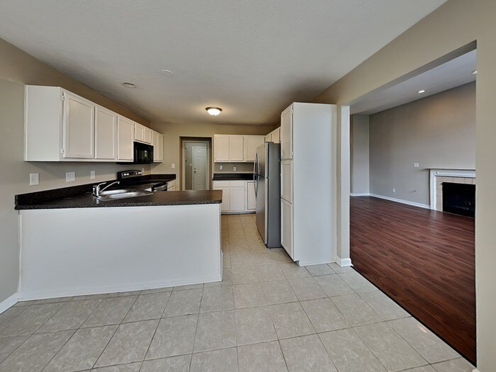 Building Photo - 5444 Adina Ct