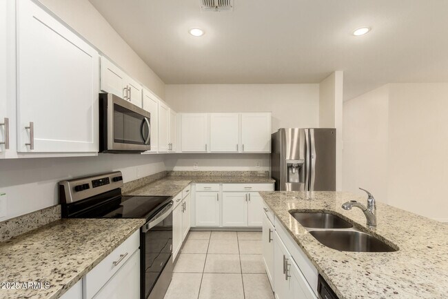 Building Photo - 9621 W Agora Ln