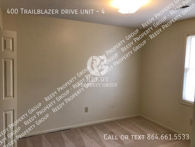 Building Photo - 400 Trailblazer Dr