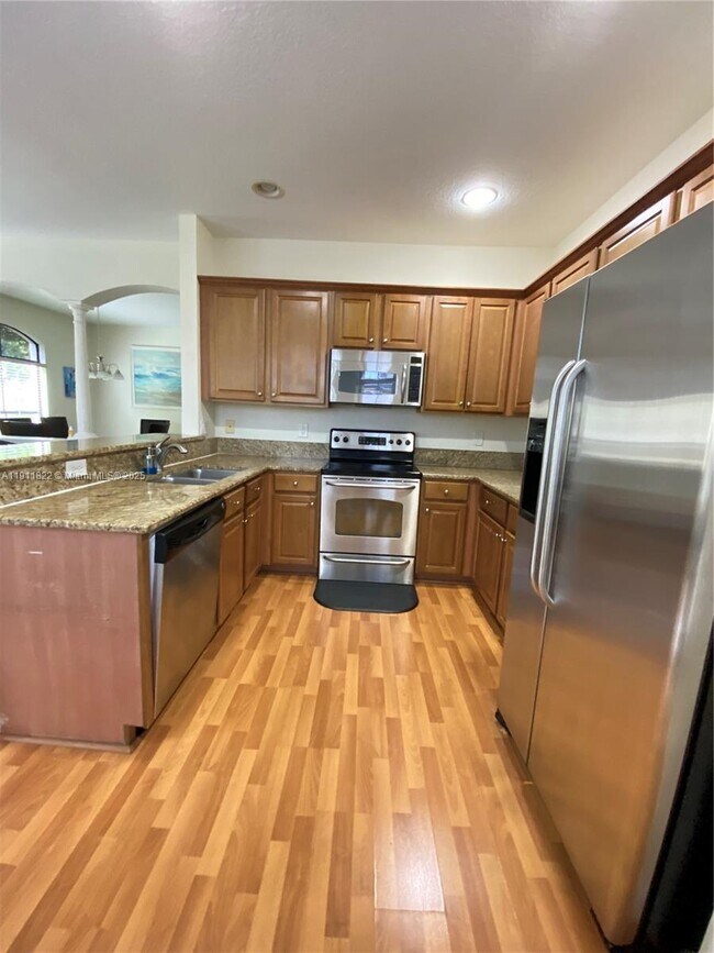 Building Photo - 3066 NW 103rd Path