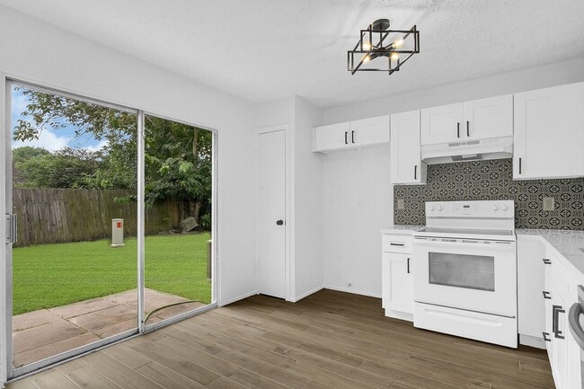 Building Photo - 23823 Griffin House Ln