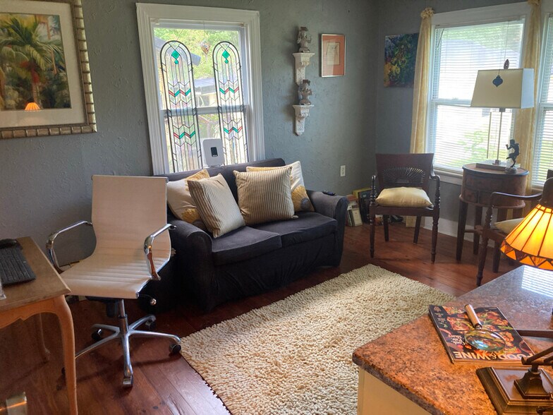 Building Photo - 1279 Carlton Acres W