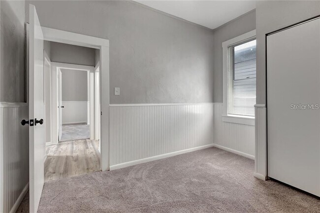 Building Photo - 2523 W Spruce St