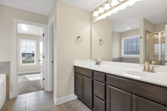 Building Photo - 463 Worsley Wy